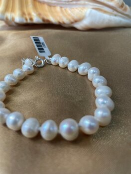 PULSEIRA PÉROLA E PRATA