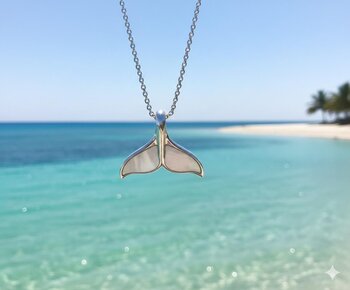 PINGENTE DE PRATA, CAUDA DE BALEIA EM MADREPÉROLA